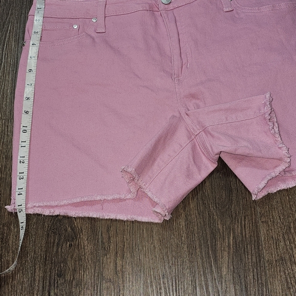 NWT Seven7 Womens Weekend Frayed Shorts Lavender Sz 16 - Picture 16 of 16